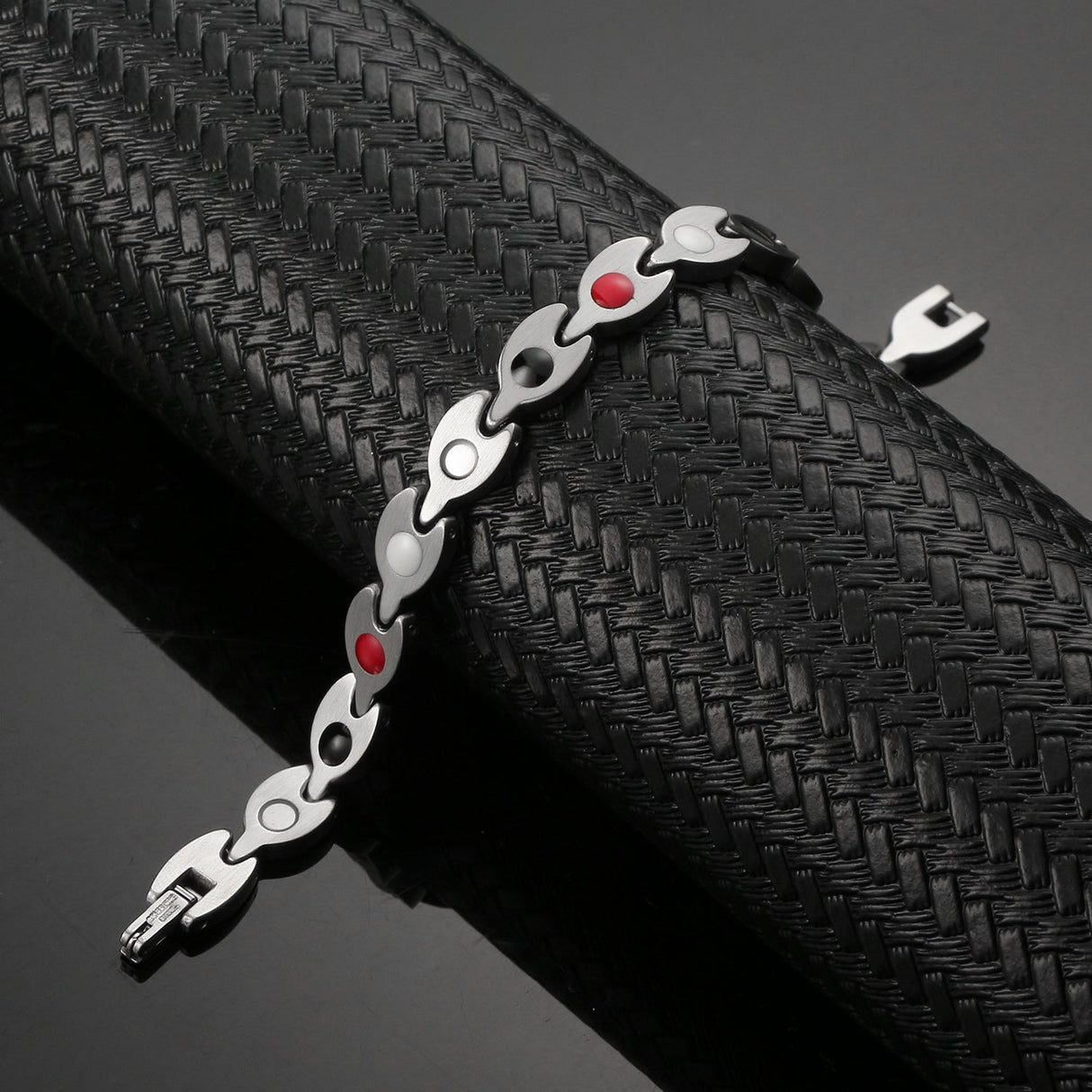 Stainless Steel Energy 4-in-1. Silver Color. Model B018S